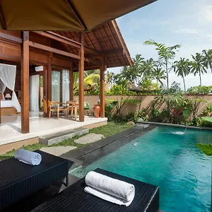 Villa Santris By Pramana